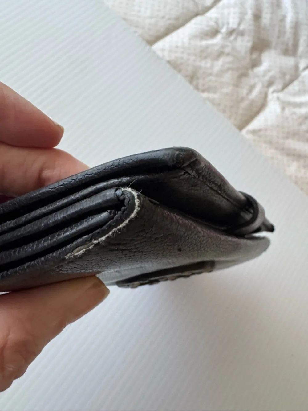 Gucci Black Leather Wallet - Picture 5 of 10
